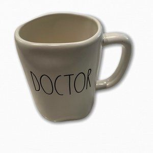 RAE DUNN DOCTOR MUG